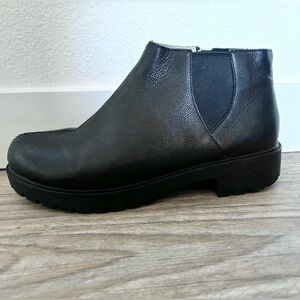Alegria Shayne Black Leather Chelsea Boot Ankle Booties Women’s size 39 / 8.5